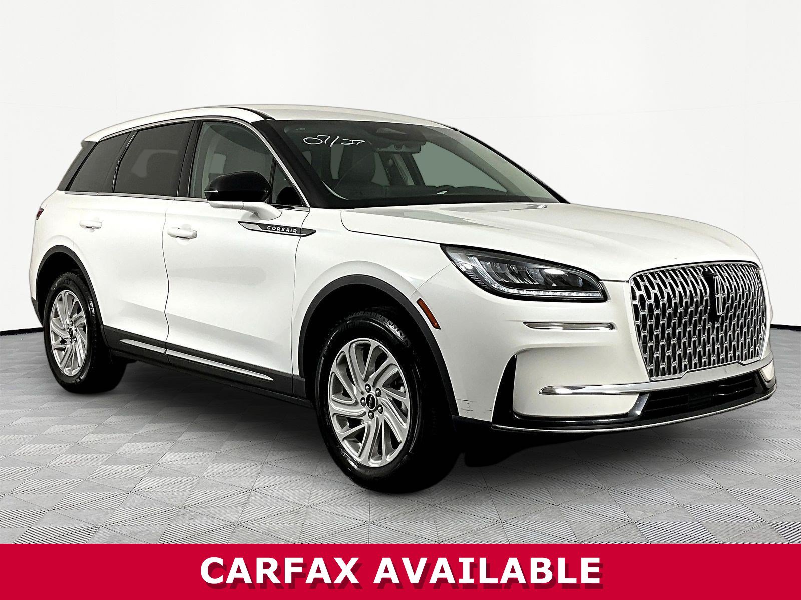 Used 2024 Lincoln Corsair FWD image 3