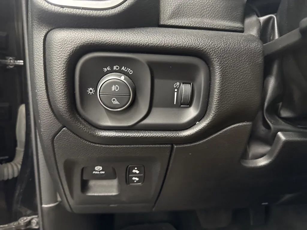Used 2023 RAM 1500 Big Horn image 11