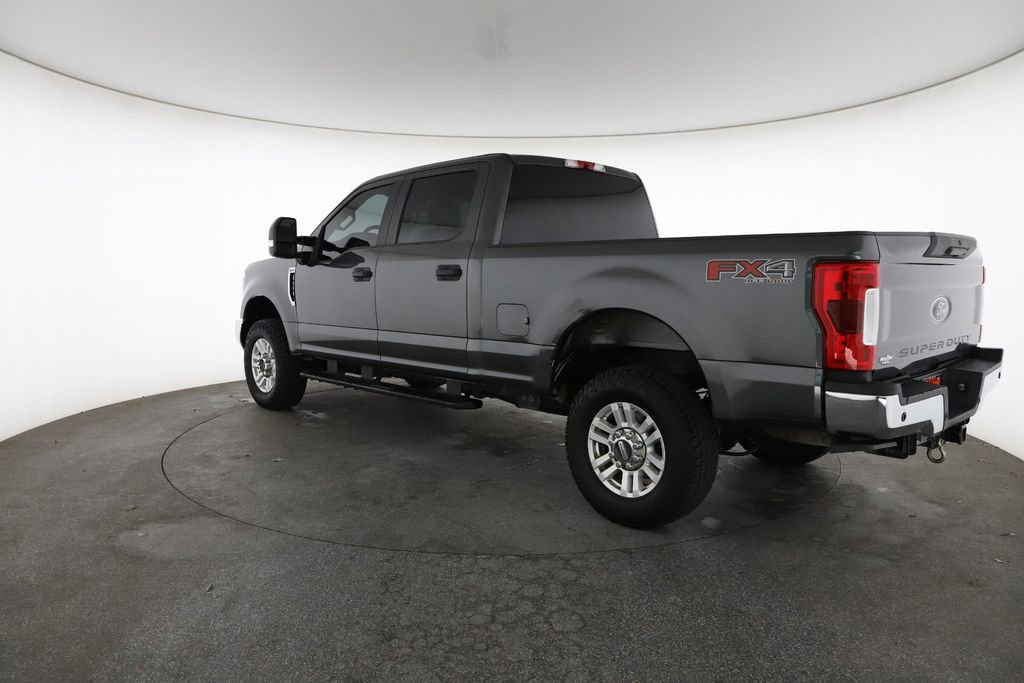 Used 2019 Ford F250 XL w/ STX Appearance Package AWD/4WD image 9