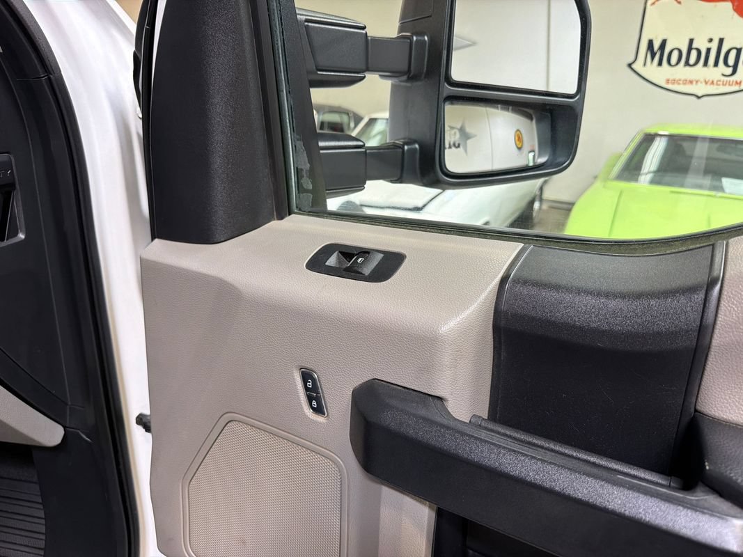 Used 2018 Ford F550 4x4 SuperCab Super Duty image 38