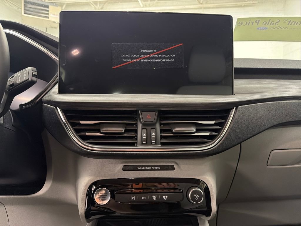 New 2026 Ford Escape SE w/ PHEV Premium Package FWD image 21