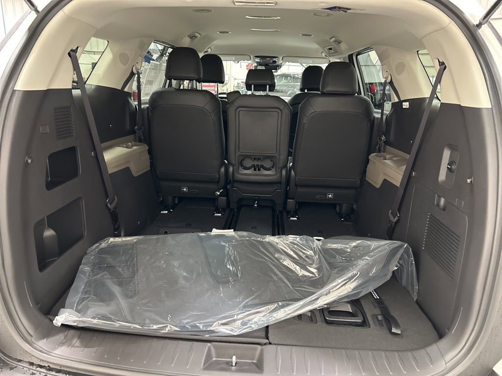 New 2026 Kia Carnival LXS image 28