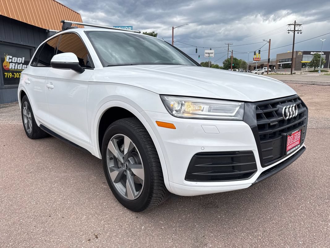 Used 2020 Audi Q5 2.0T Premium w/ Titanium Sport Package AWD/4WD image 8