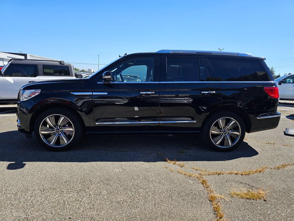 Used 2019 Lincoln Navigator Reserve AWD/4WD image 4