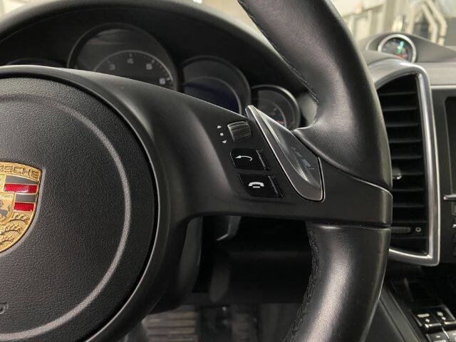 Used 2014 Porsche Cayenne AWD/4WD image 25