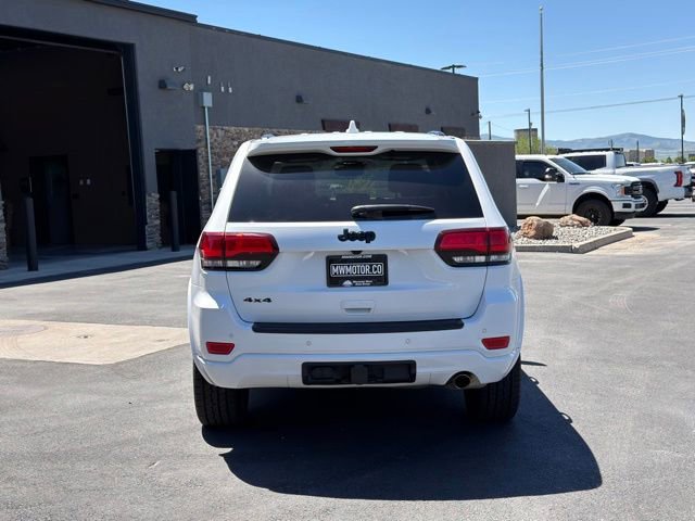 Used 2021 Jeep Grand Cherokee Laredo X AWD/4WD image 4