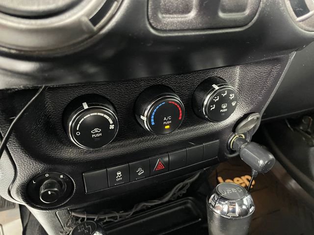 Used 2016 Jeep Wrangler Sport w/ Quick Order Package 24S AWD/4WD image 8