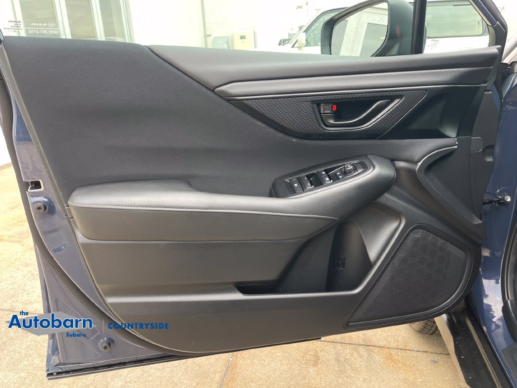 Certified 2025 Subaru Outback AWD/4WD image 10