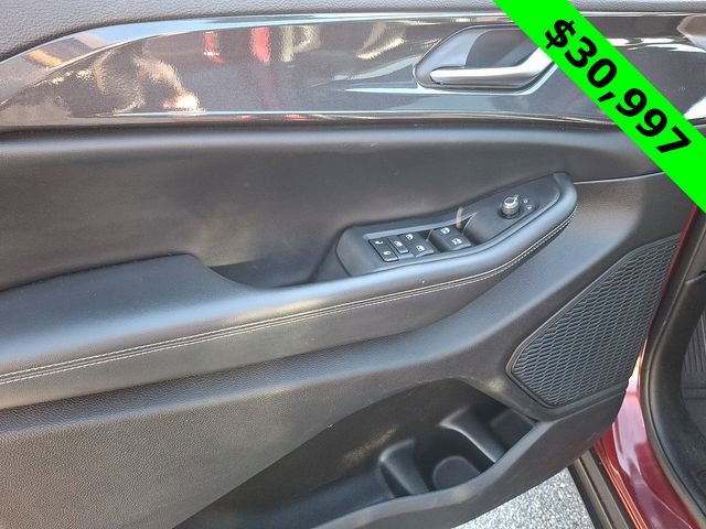 Used 2023 Jeep Grand Cherokee Altitude image 12