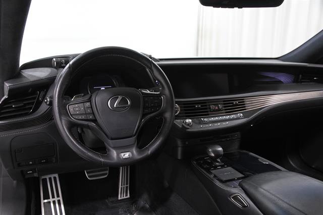 Used 2018 Lexus LS 500 F Sport w/ Accessory Package (Z2) image 6