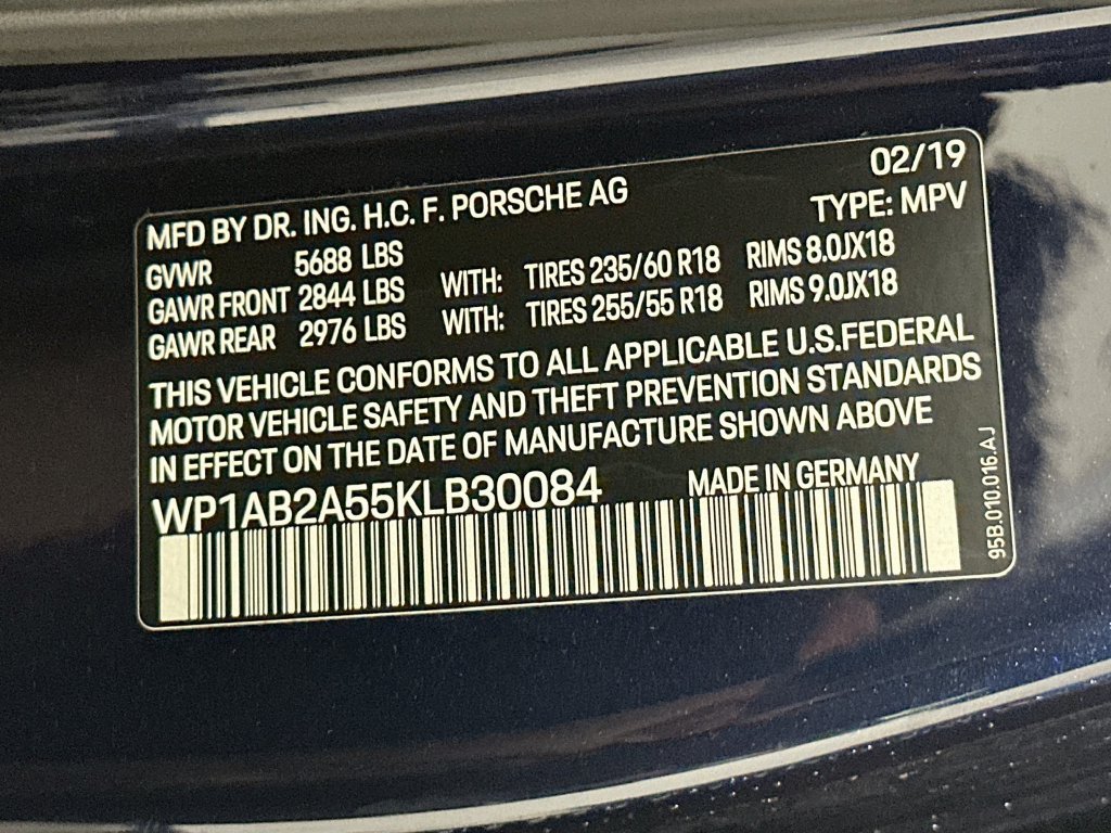 Certified 2019 Porsche Macan S AWD/4WD image 35