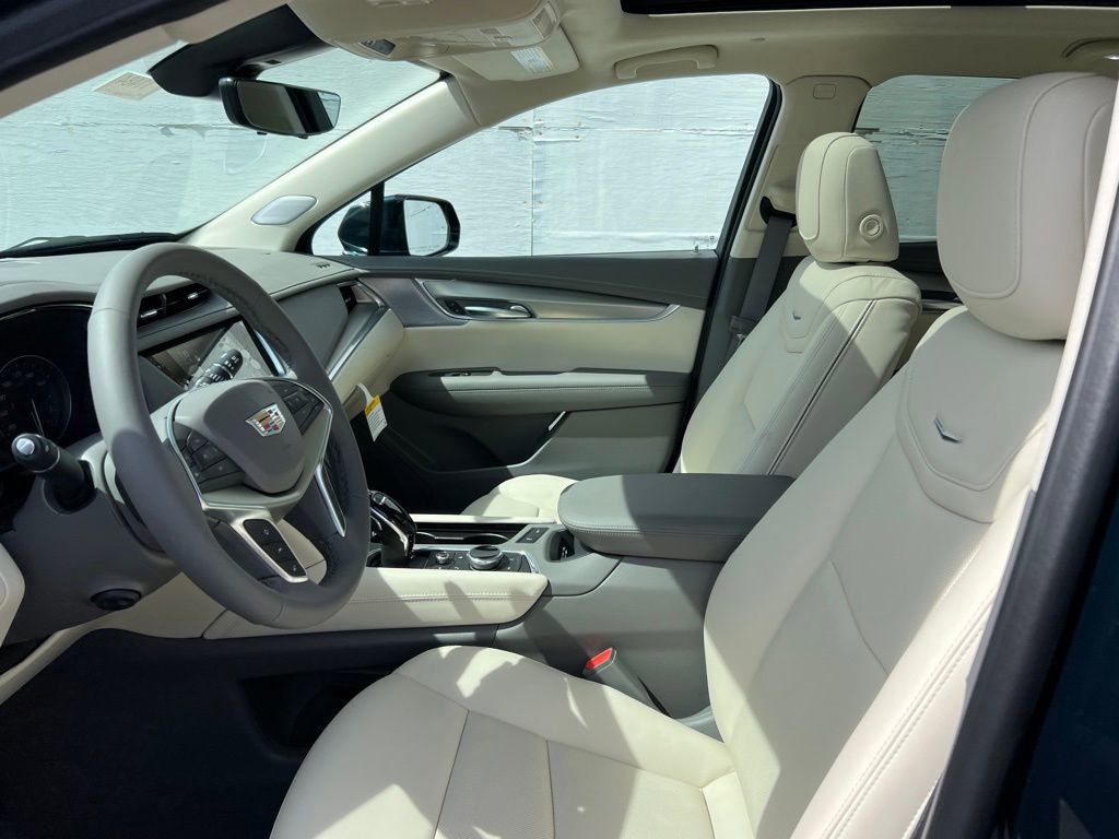 New 2026 Cadillac XT5 Premium Luxury w/ Driver Assist Package image 9