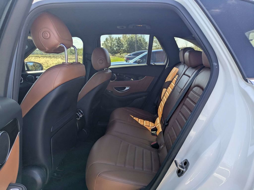 Used 2022 Mercedes-Benz GLC 300 image 14
