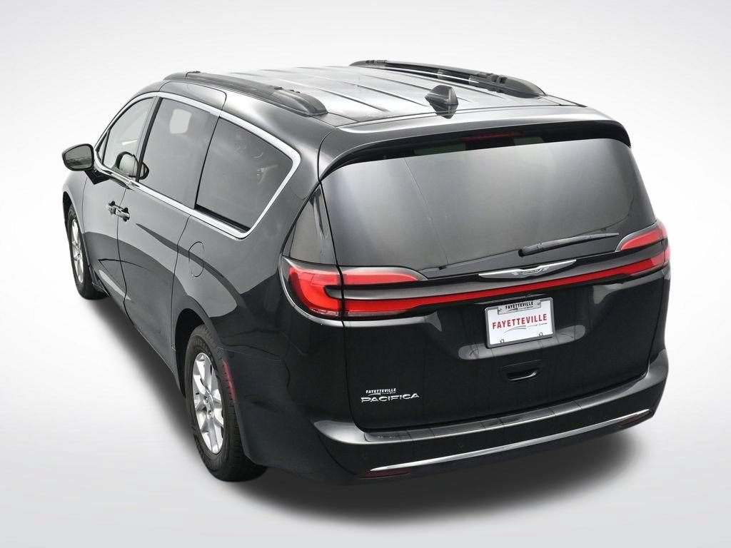 Used 2022 Chrysler Pacifica Touring-L FWD image 28