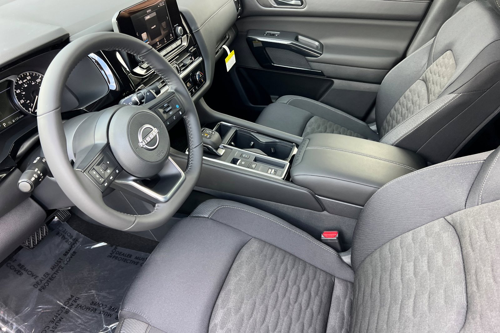 New 2025 Nissan Pathfinder SV image 10