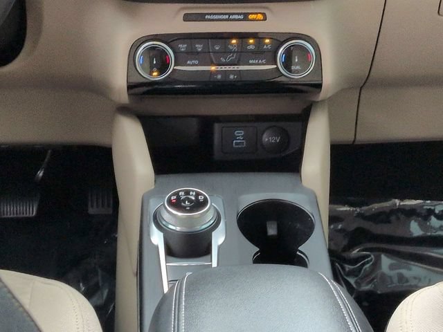 Used 2022 Ford Escape SE w/ Convenience Package FWD image 9