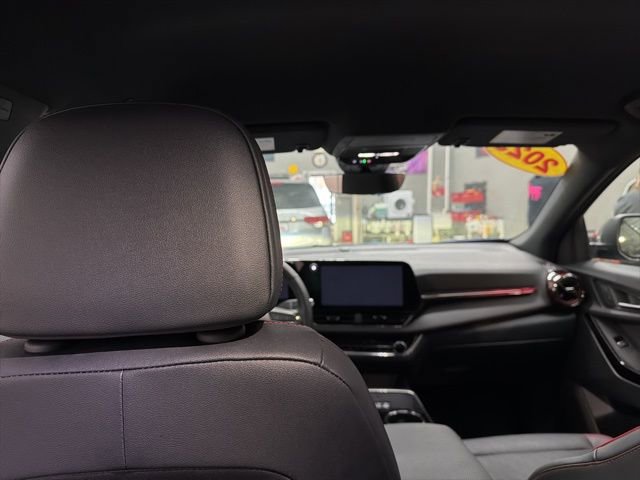 Used 2025 Chevrolet Equinox RS w/ Safety and Technology Package image 19