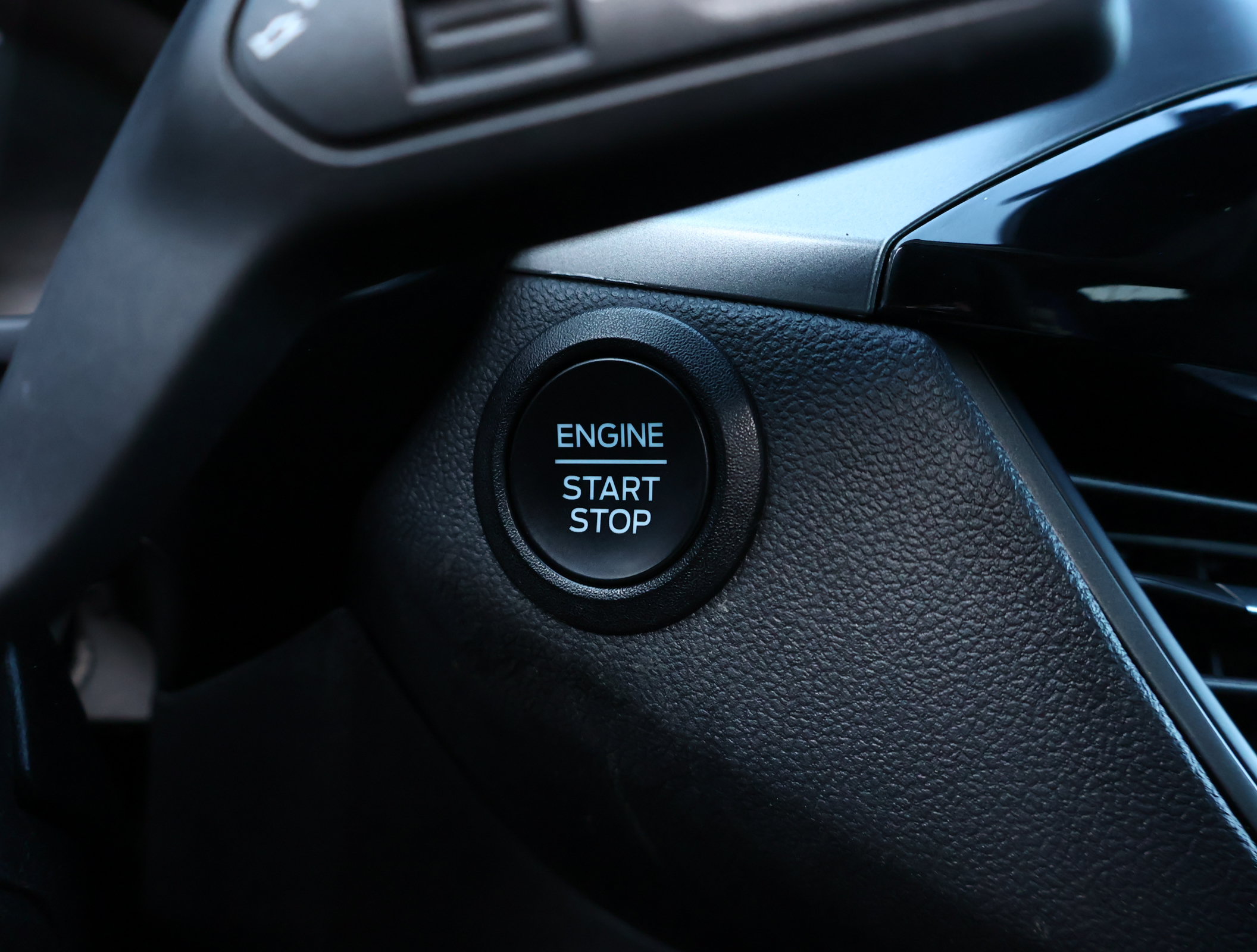 Used 2025 Ford Escape Active FWD image 15