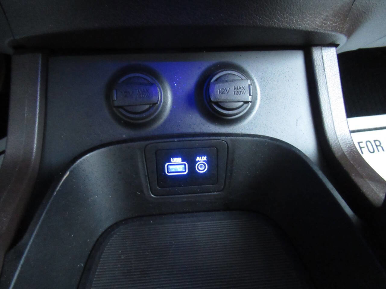 Used 2017 Hyundai Santa Fe Sport image 28