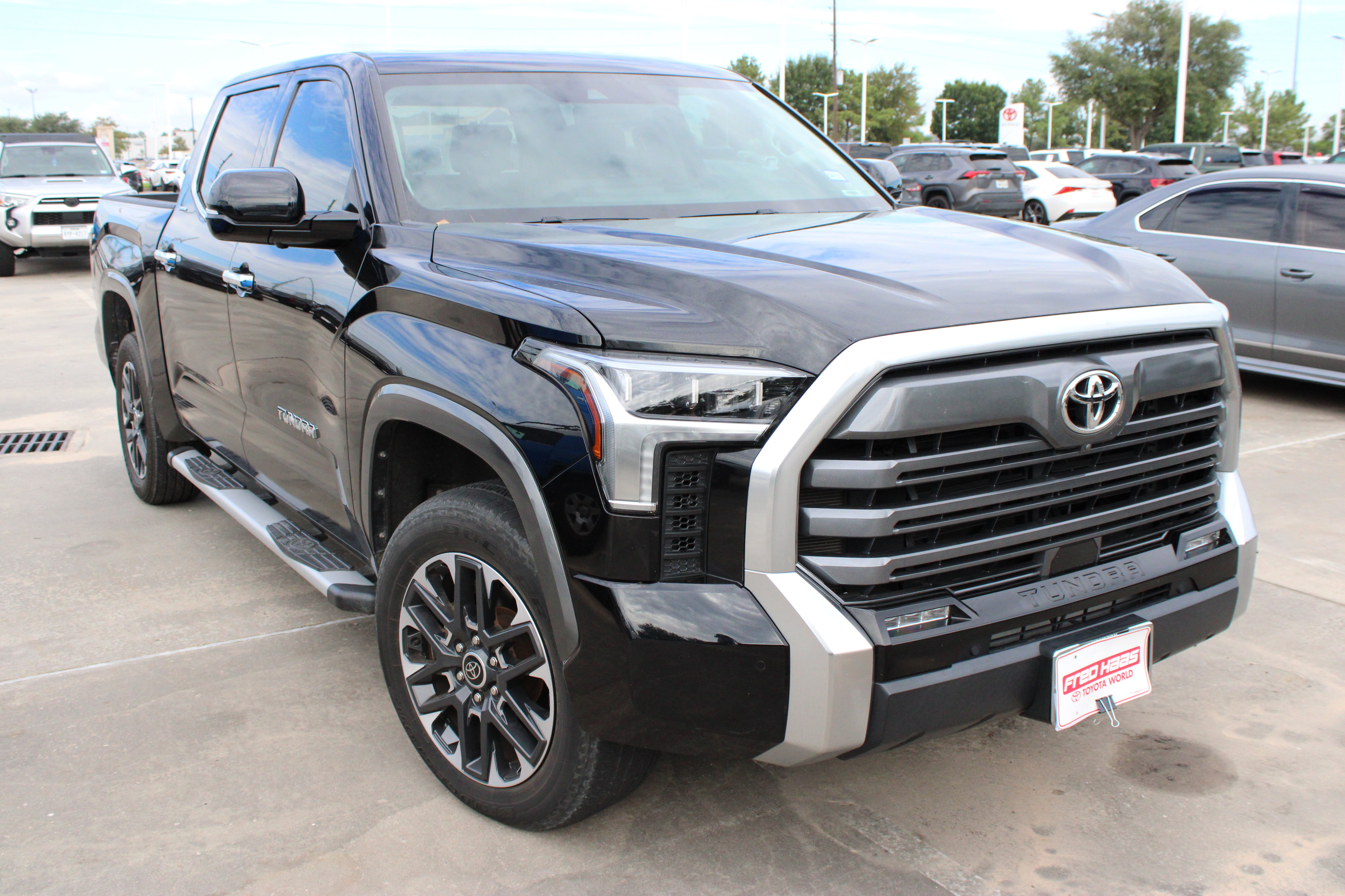 Used 2023 Toyota Tundra Limited AWD/4WD image 2