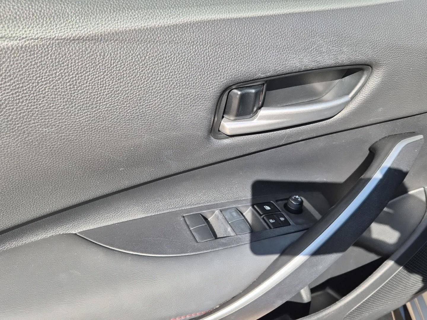 Used 2023 Toyota Corolla SE image 17