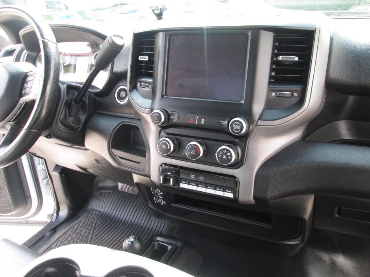 Used 2022 RAM 3500 Tradesman image 24