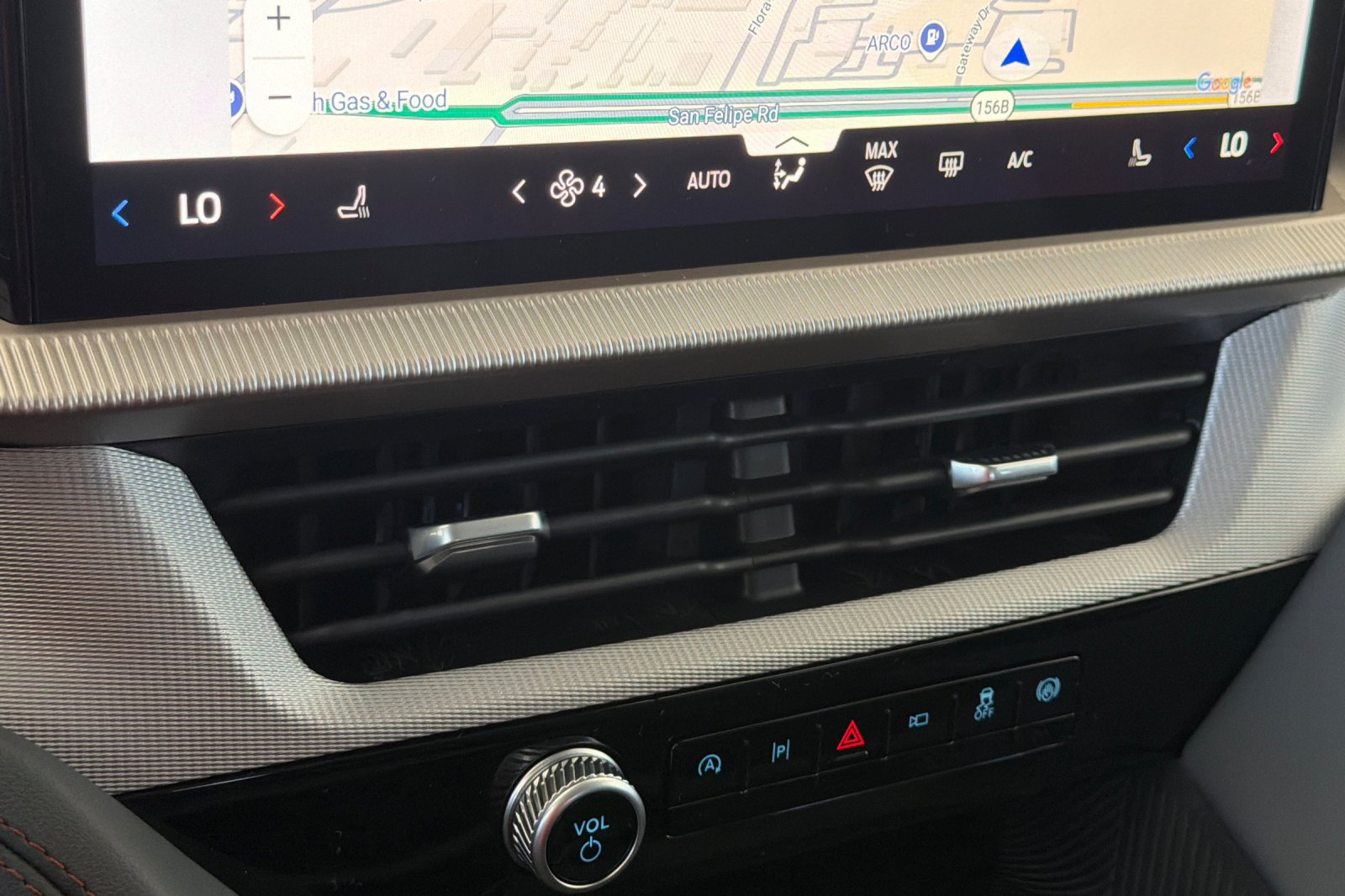 New 2026 Ford Explorer Active RWD image 24