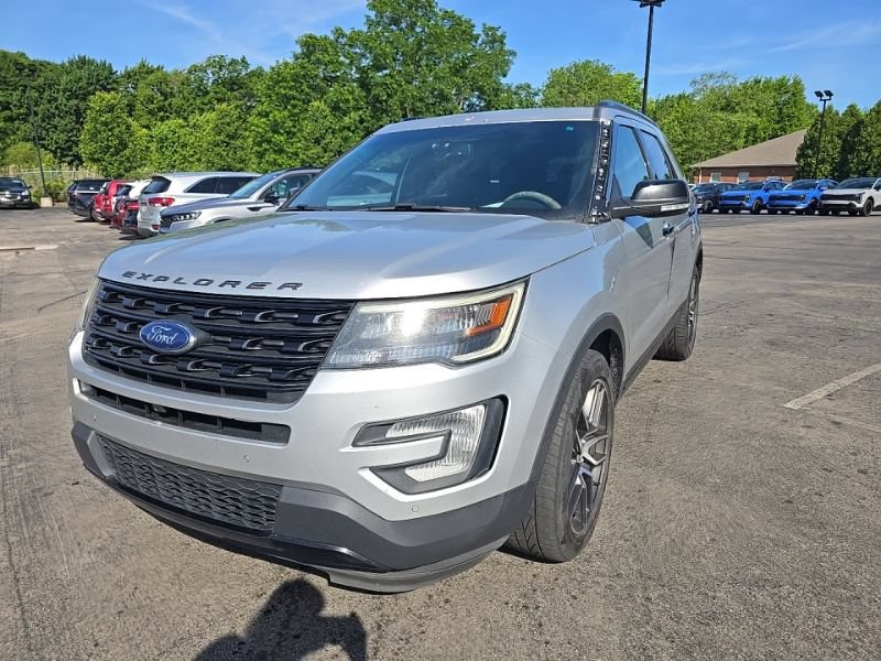 Used 2016 Ford Explorer Sport w/ Equipment Group 401A AWD/4WD image 3