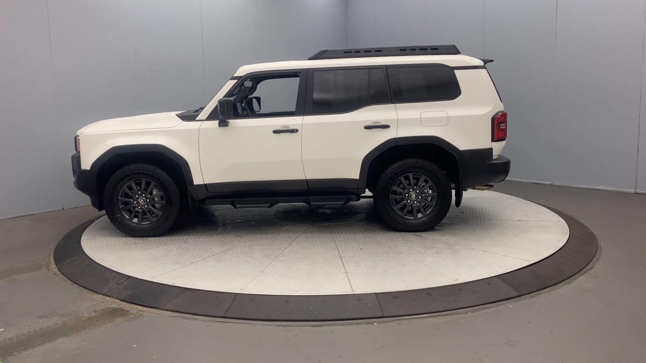 Used 2025 Toyota Land Cruiser 1958 AWD/4WD image 2