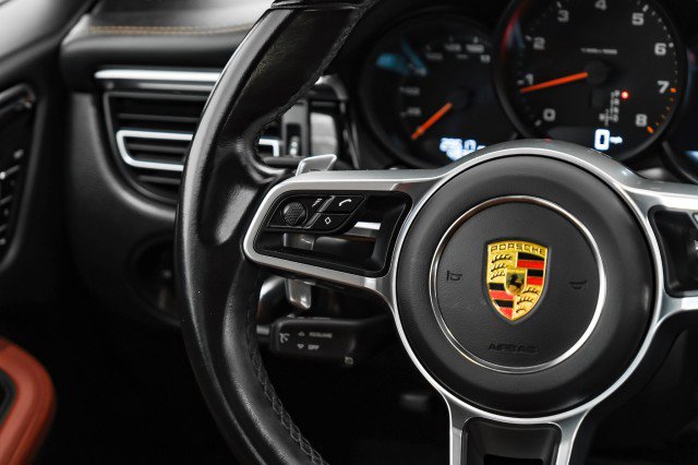 Used 2021 Porsche Macan image 13