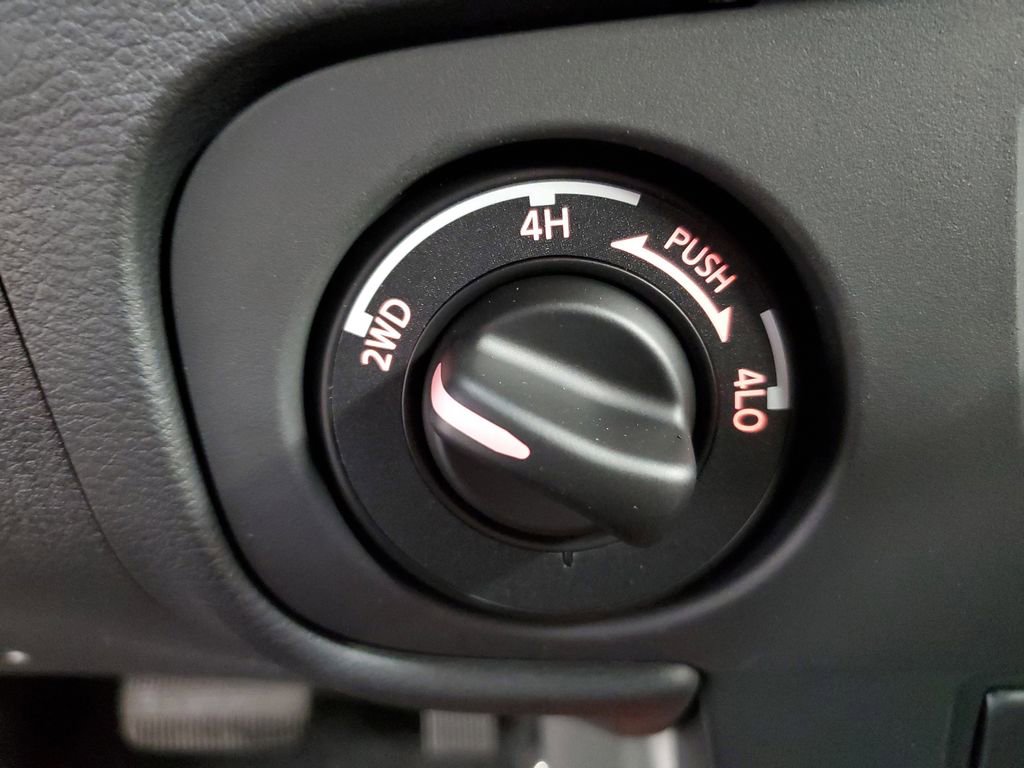 New 2025 Nissan Frontier PRO-4X image 22