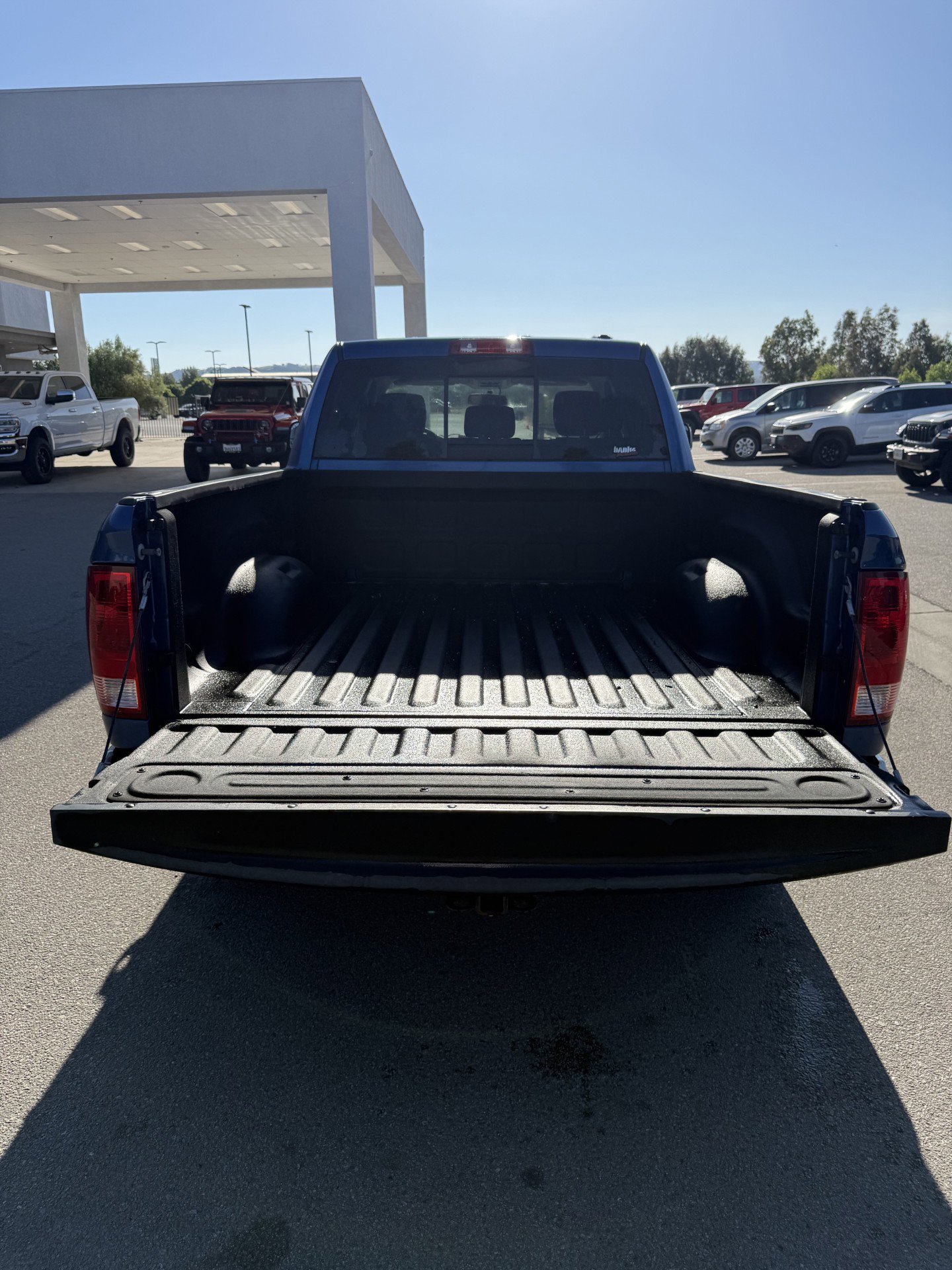 Used 2010 Dodge Ram 3500 Truck SLT w/ Big Horn Regional Package RWD image 8