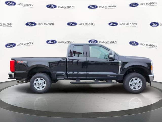 New 2026 Ford F250 XLT w/ FX4 Off-Road Package AWD/4WD image 6