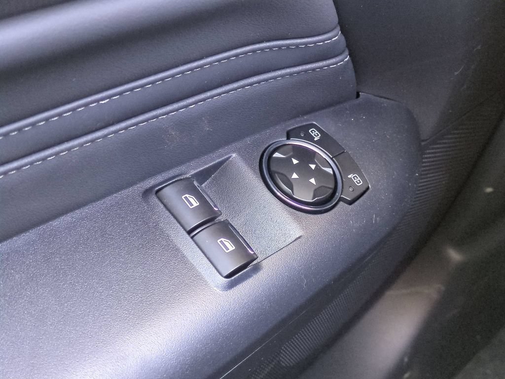 Used 2025 Ford Mustang GT Premium RWD image 27