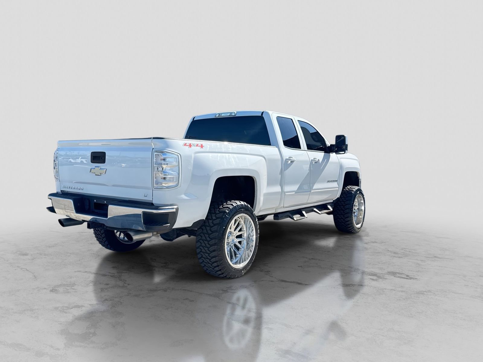 Used 2018 Chevrolet Silverado 1500 LT w/ All Star Edition AWD/4WD image 8