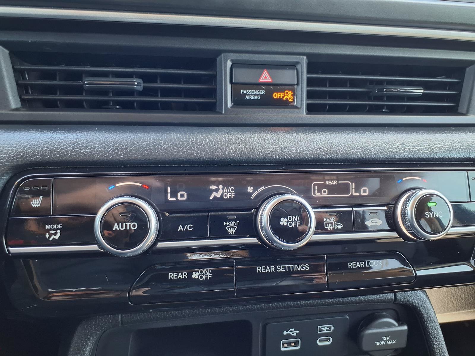 Used 2025 Honda Pilot EX-L image 9