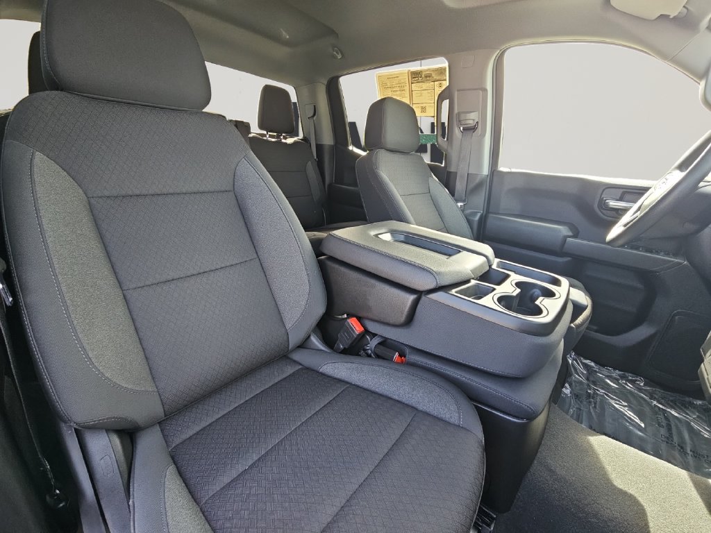 Used 2024 Chevrolet Silverado 1500 Custom w/ Turbomax Blackout Package RWD image 16