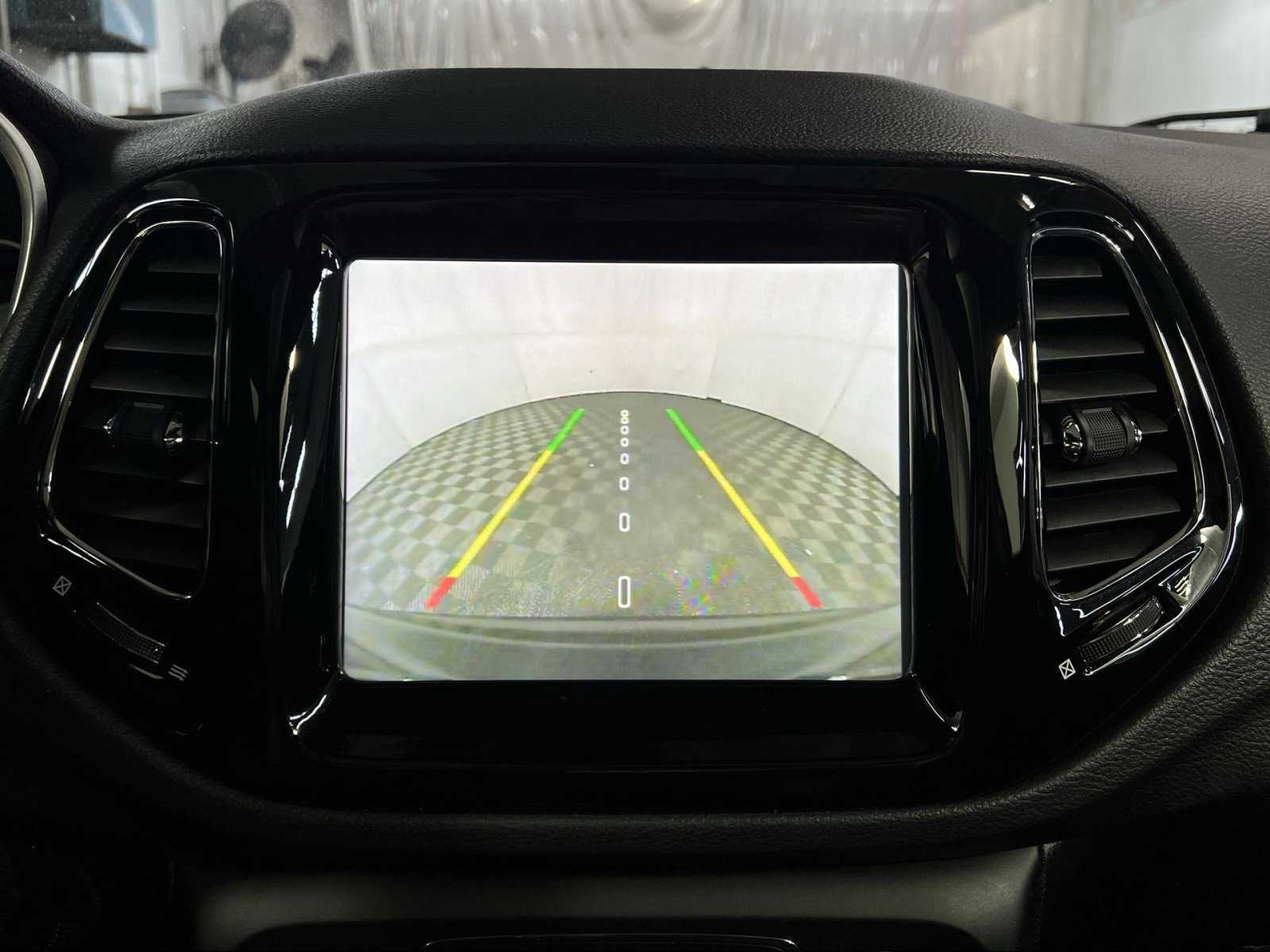 Used 2021 Jeep Compass Limited w/ Sun and Sound Group AWD/4WD image 19