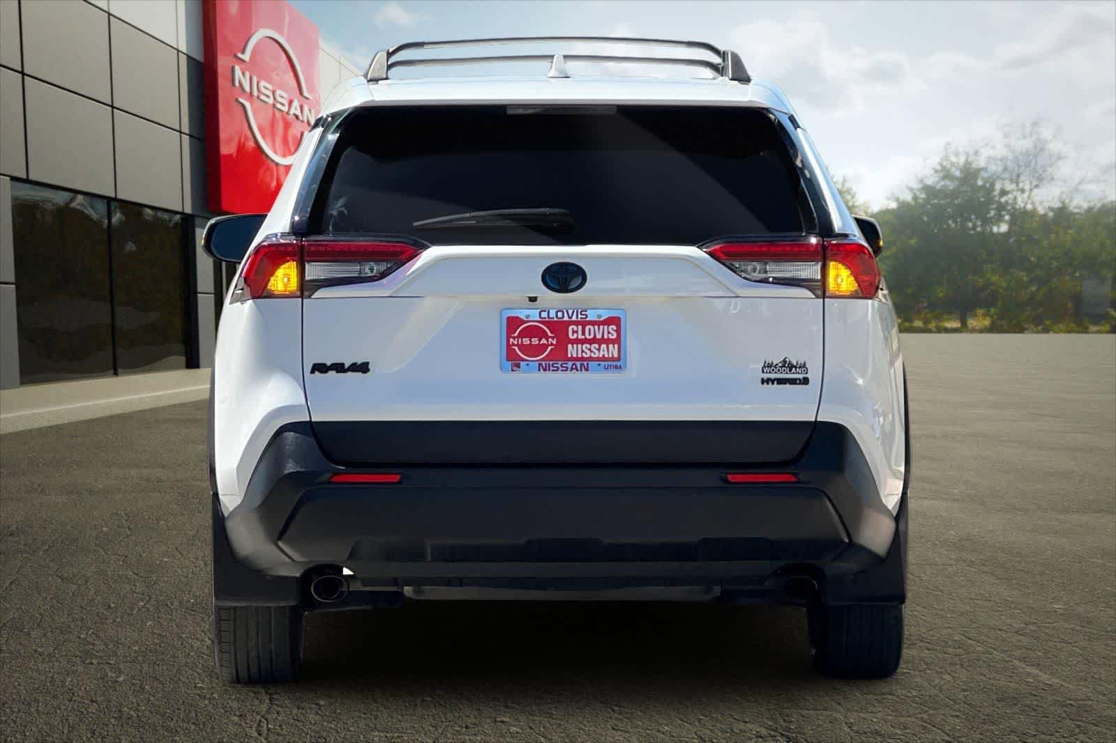Used 2023 Toyota RAV4 AWD Hybrid image 8