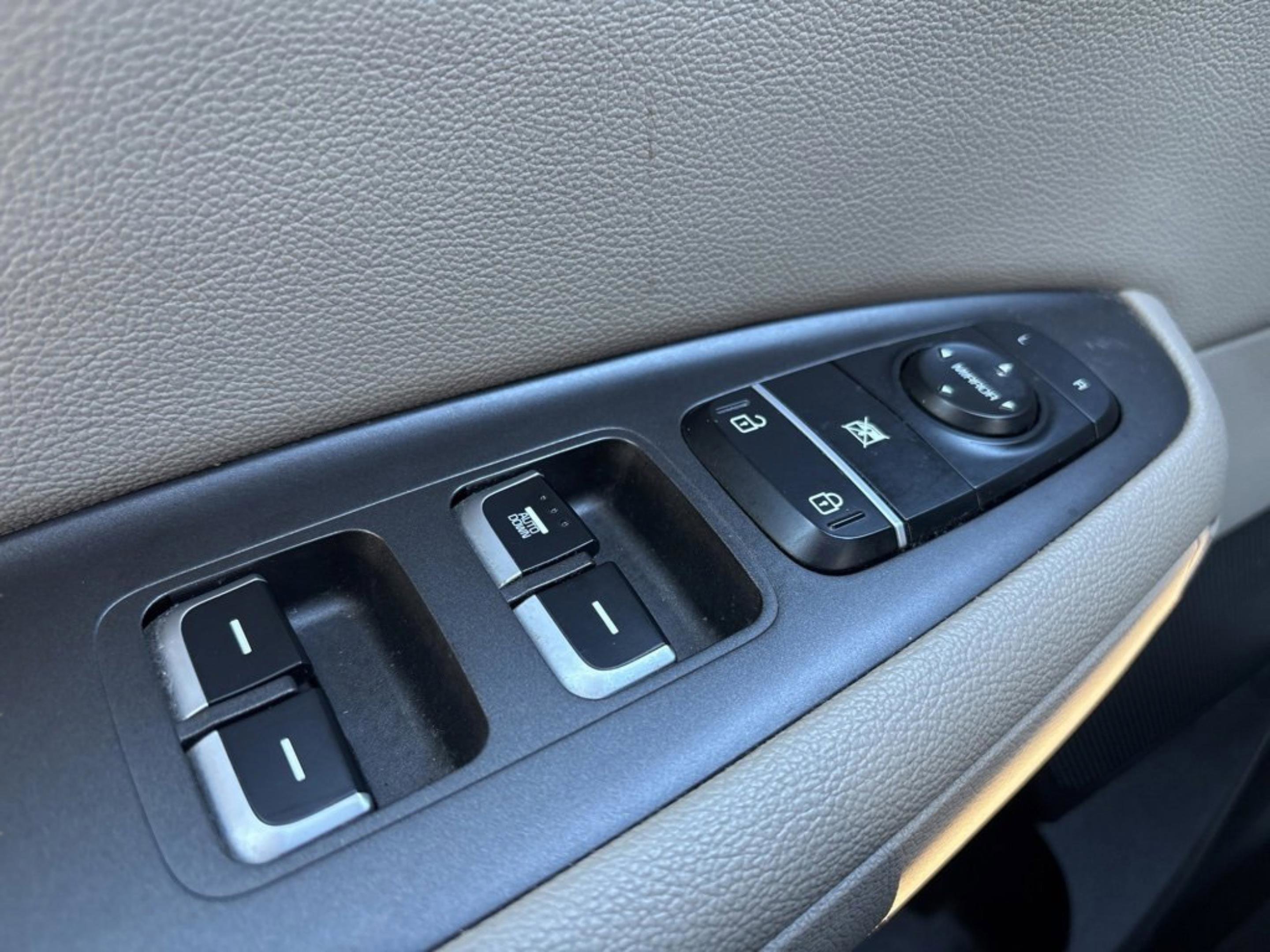 Used 2016 Kia Optima LX image 25