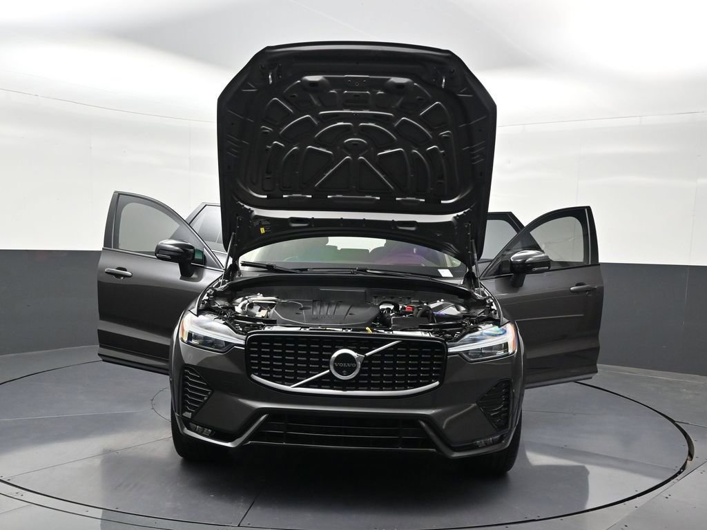 Used 2024 Volvo XC60 B5 Ultimate AWD/4WD image 36