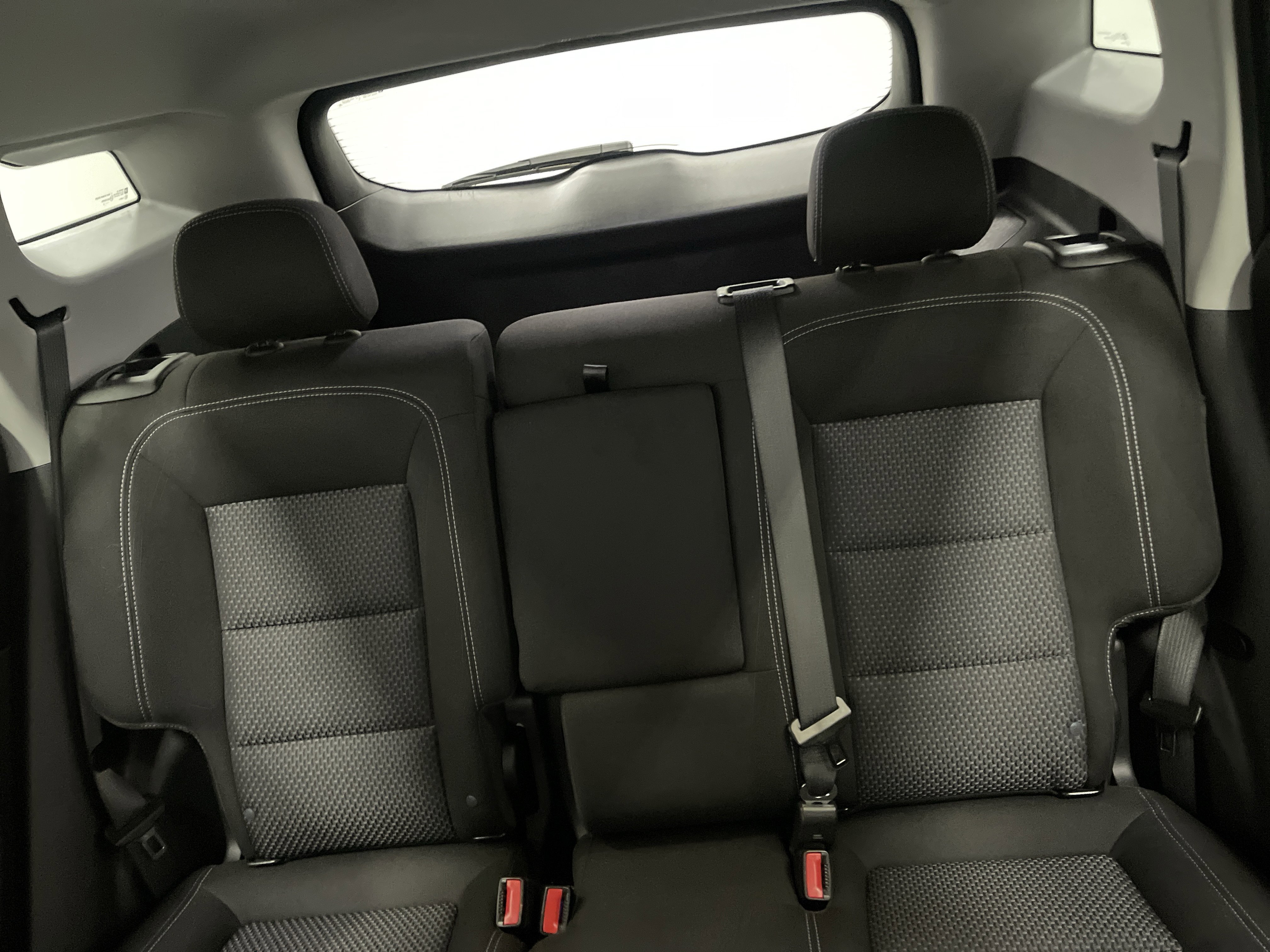 Used 2023 GMC Terrain SLE w/ Driver Convenience Package FWD image 11