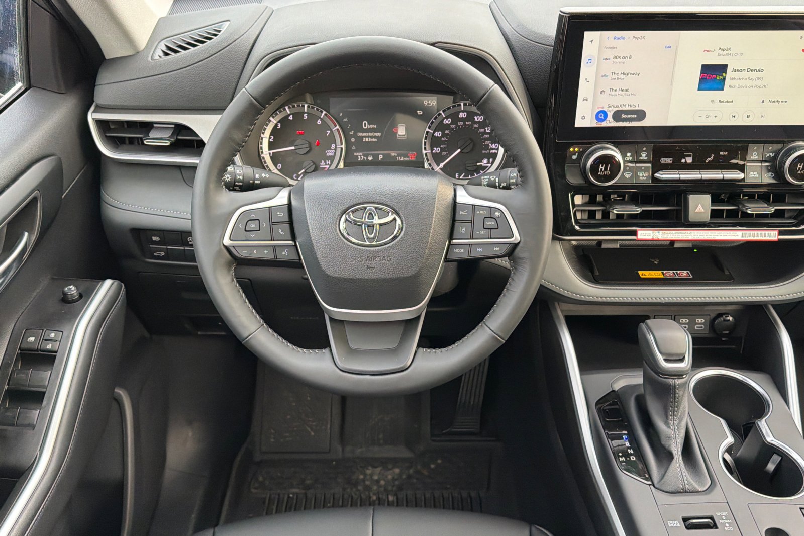 New 2026 Toyota Highlander XLE image 12