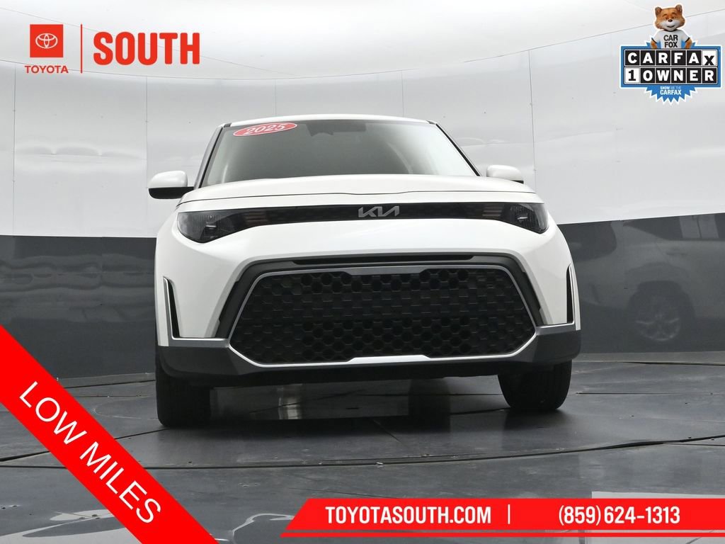 Used 2025 Kia Soul LX w/ LX Technology Package FWD image 34