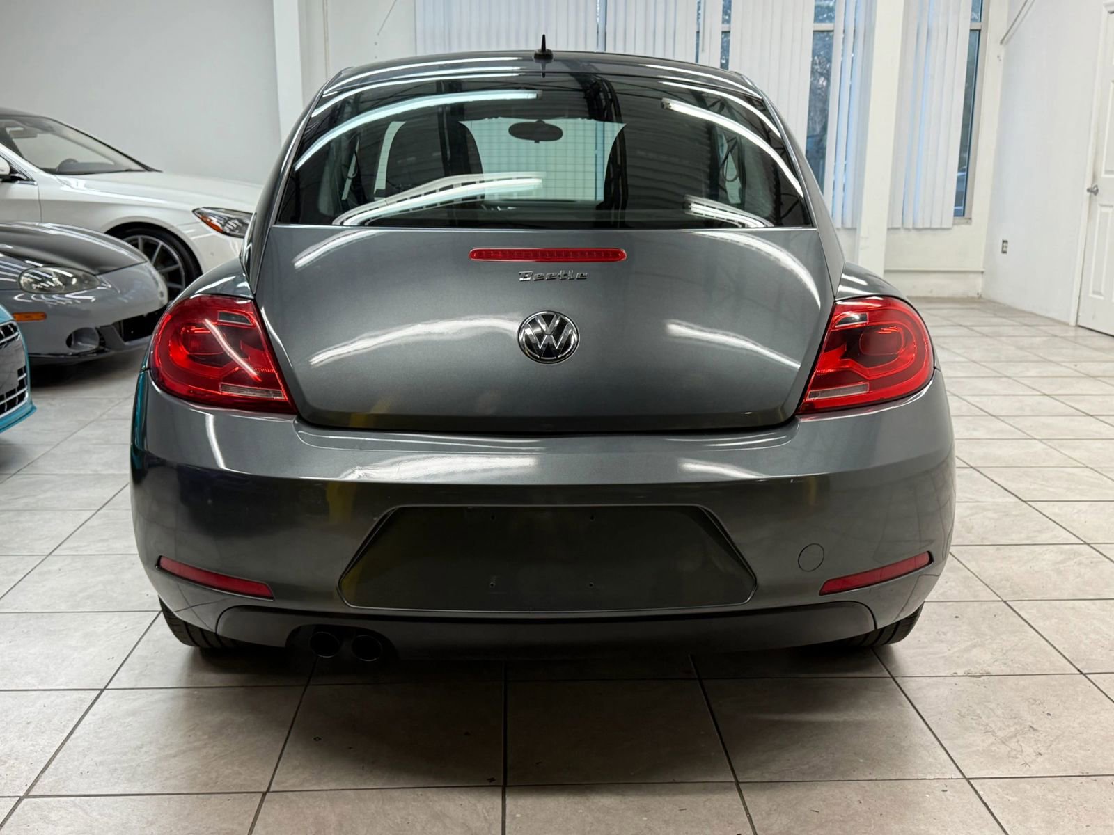 Used 2013 Volkswagen Beetle 2.5 image 8