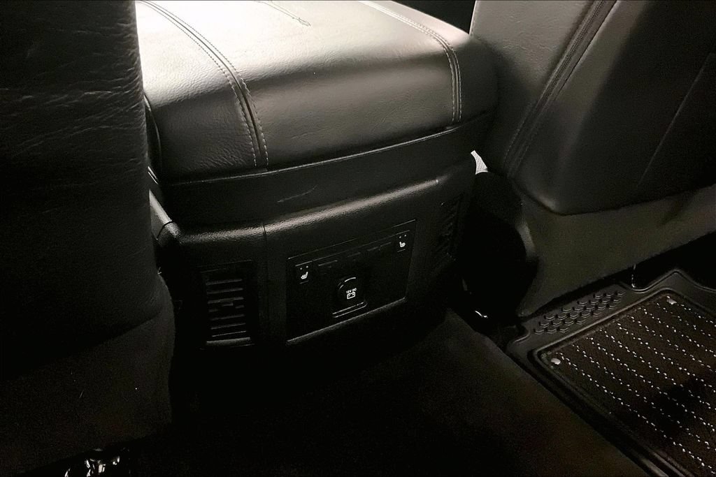 Used 2018 RAM 1500 Limited AWD/4WD image 11