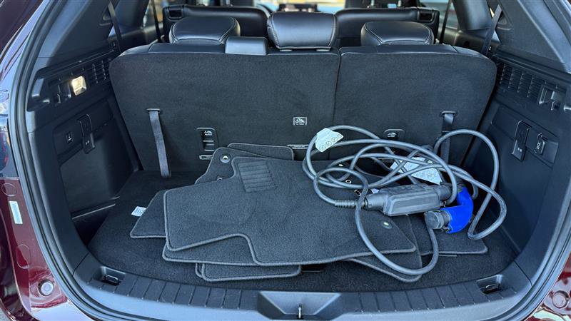 Used 2024 MAZDA CX-90 Plug-In Hybrid w/ Premium Plus image 32