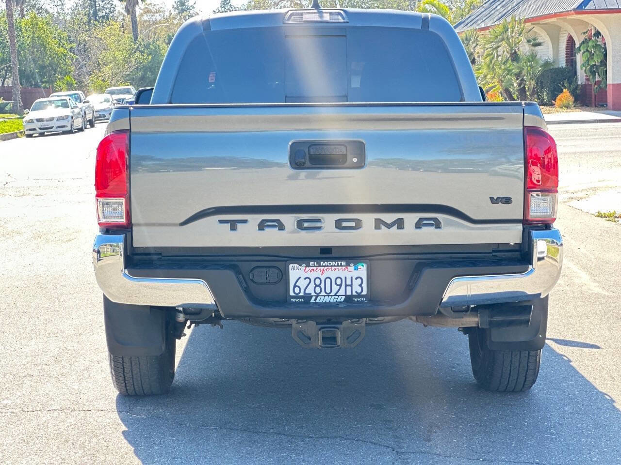 Used 2021 Toyota Tacoma SR5 w/ Blackout Package (TMS) image 31