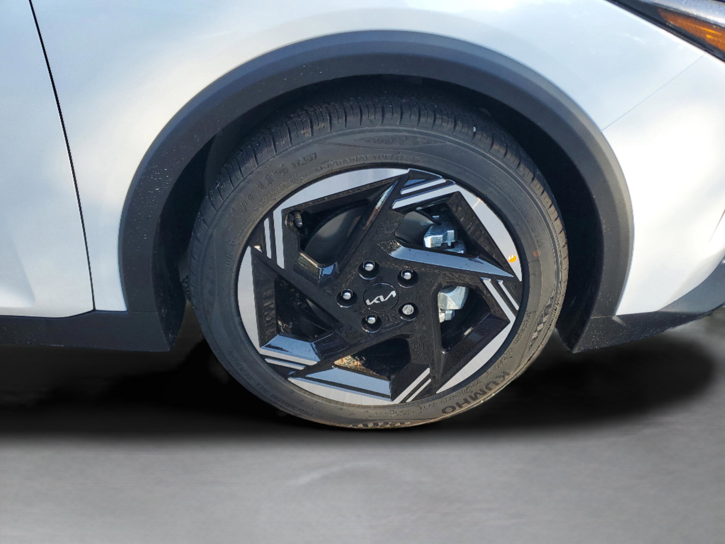 New 2025 Kia K4 EX image 31