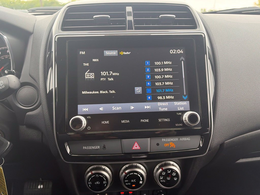 Used 2025 Mitsubishi Outlander Sport LE AWD/4WD image 23
